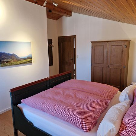 Chalet Chiemgau 90 Qm 3 Zimmer Balkon Daire Übersee Dış mekan fotoğraf